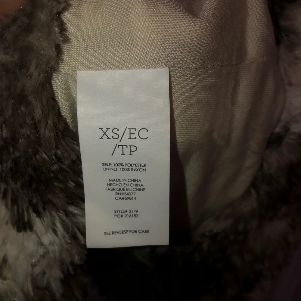 Cabi Aspen Faux Fur Vest - Picture 5 of 5